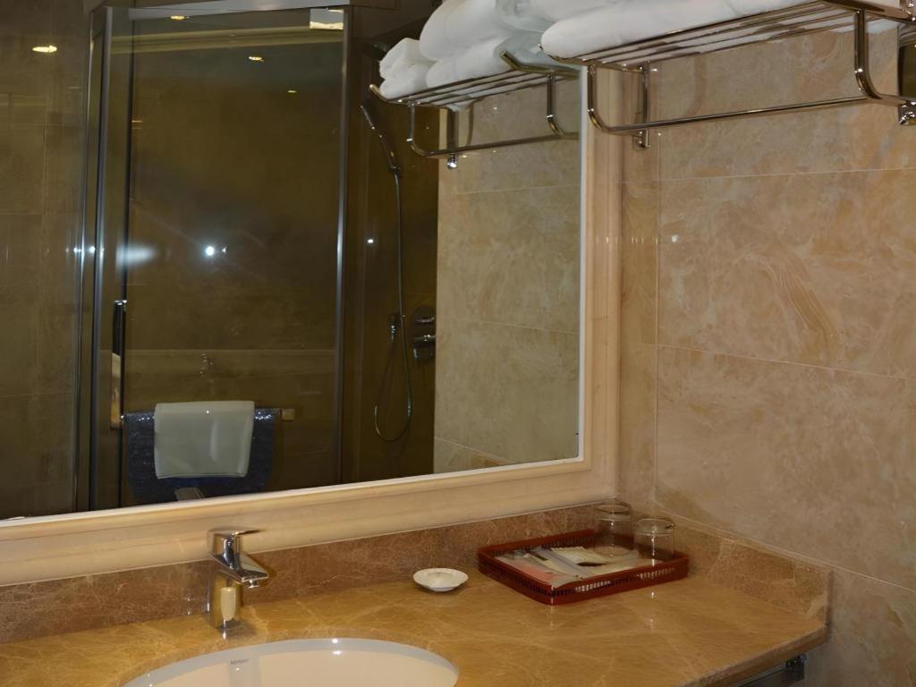 Yangshuo New West Street Hotel Vip Exterior photo